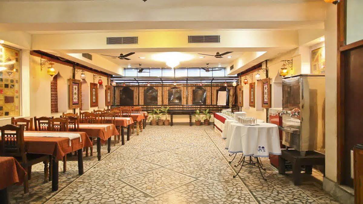 Oyo 9900 Hotel Pioneer Plaza جودبور المظهر الخارجي الصورة