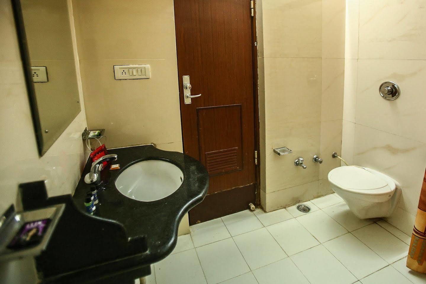 Oyo 9900 Hotel Pioneer Plaza جودبور المظهر الخارجي الصورة